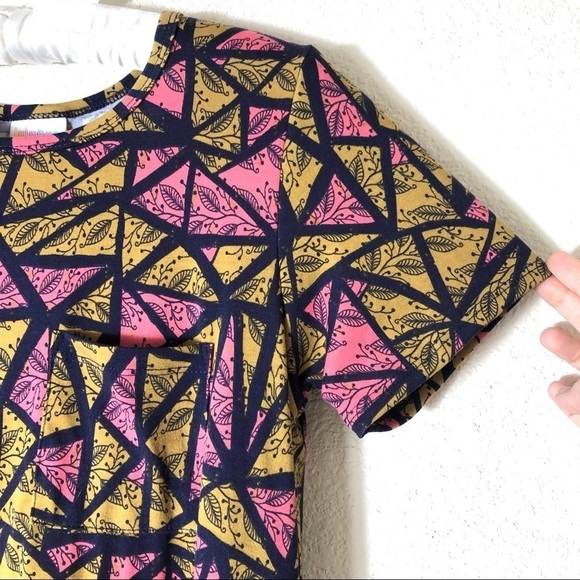 LuLaRoe Carly Swing Dress Geometric Floral Short Sleeves Knit Size XS - Picture 3 of 6